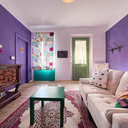 アパート The One With The Perfect *