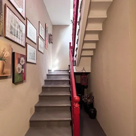 The One With The Perfect アパート